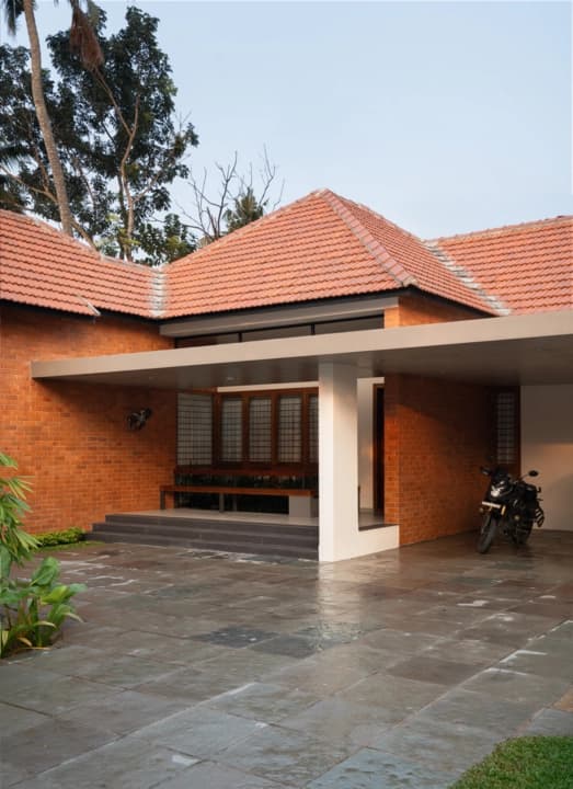 Dr Rachel Daniel image 31