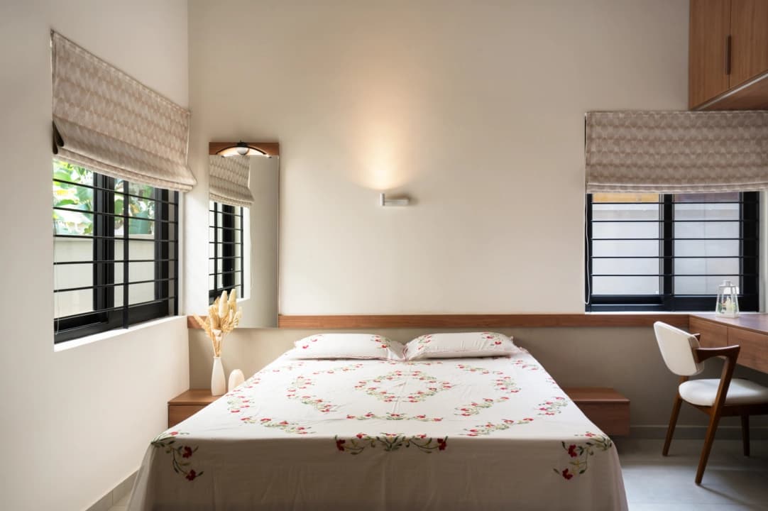 Dr Rachel Daniel image 8