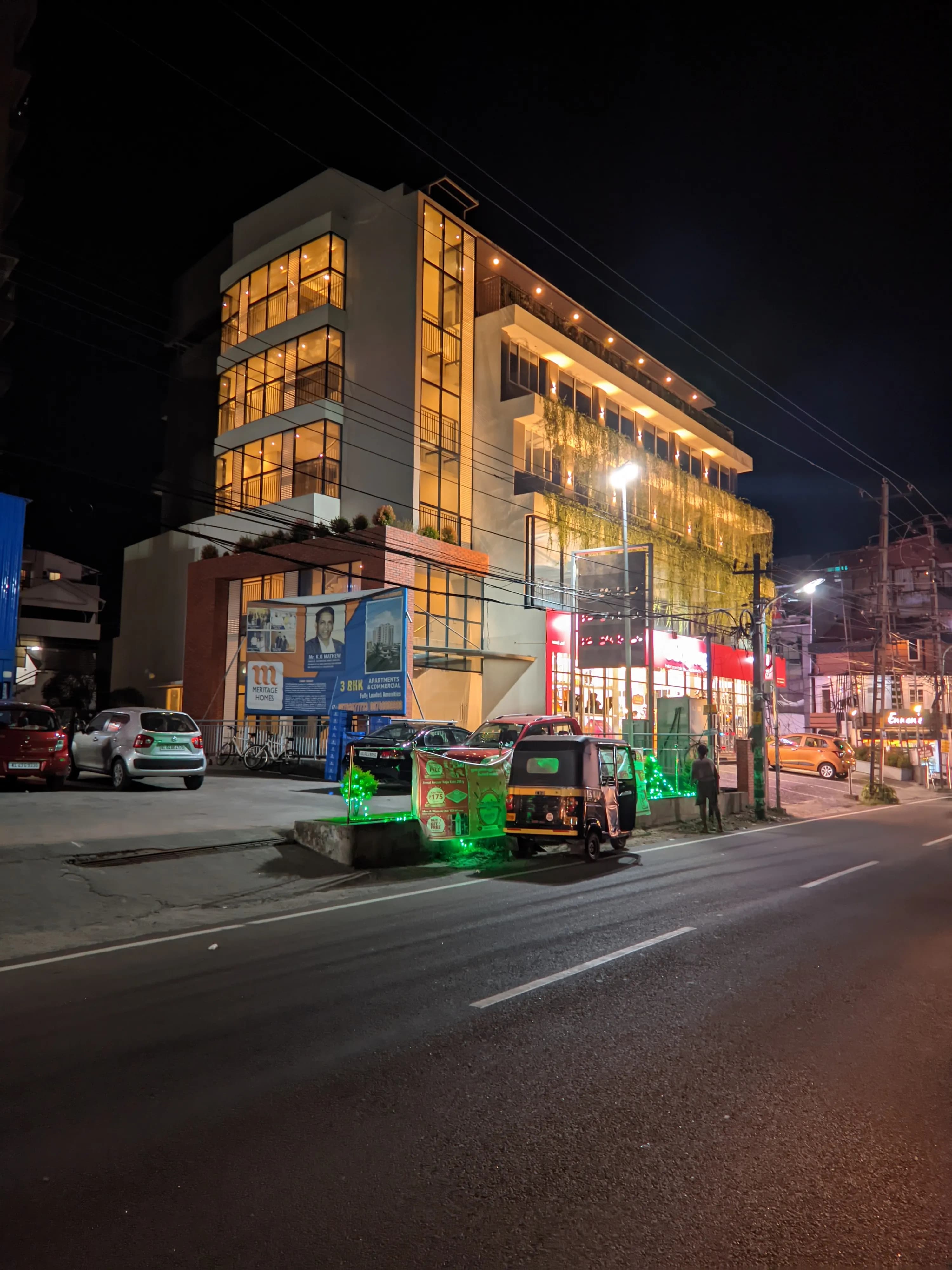 Thevara Square image 7